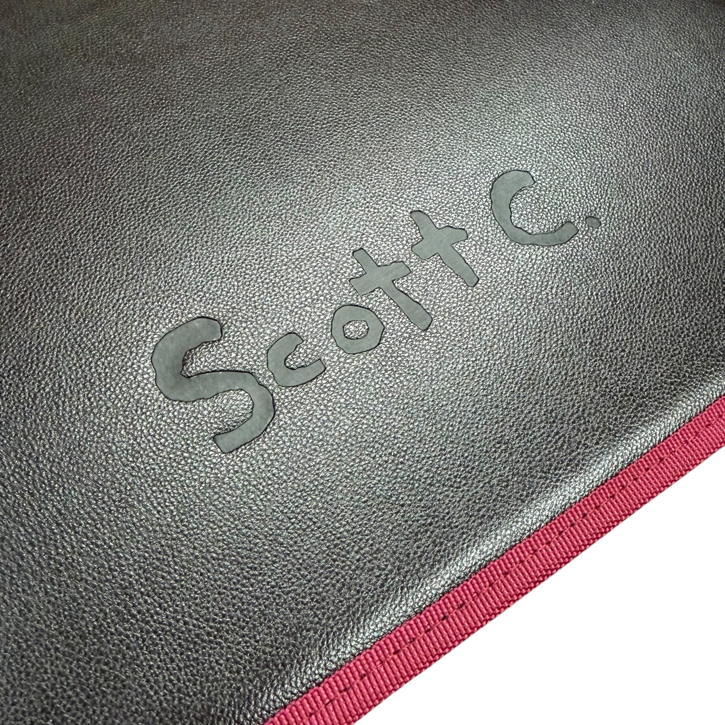Scott C. "The Great Showdowns" (AE) Deluxe Storage Portfolio